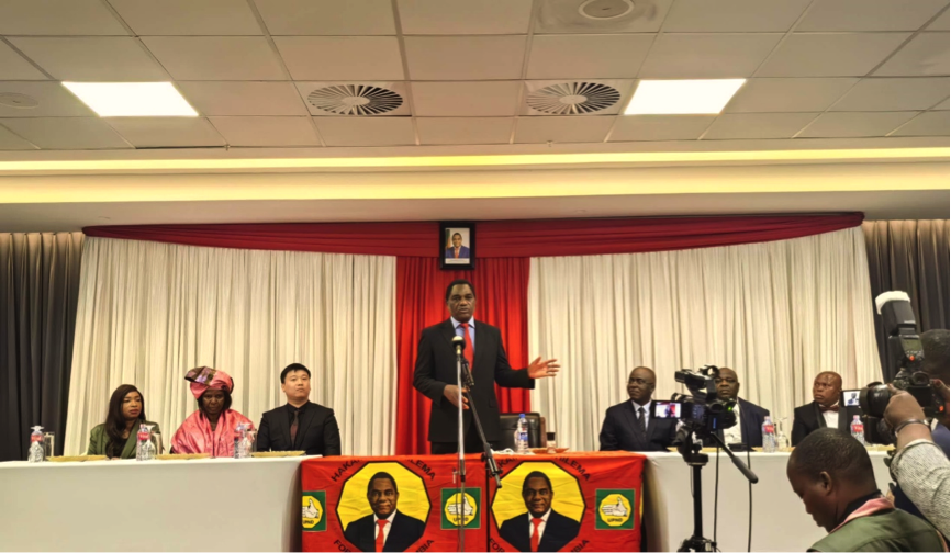 威廉體育總裁助理王治偉受邀 出席贊比亞總統晚宴